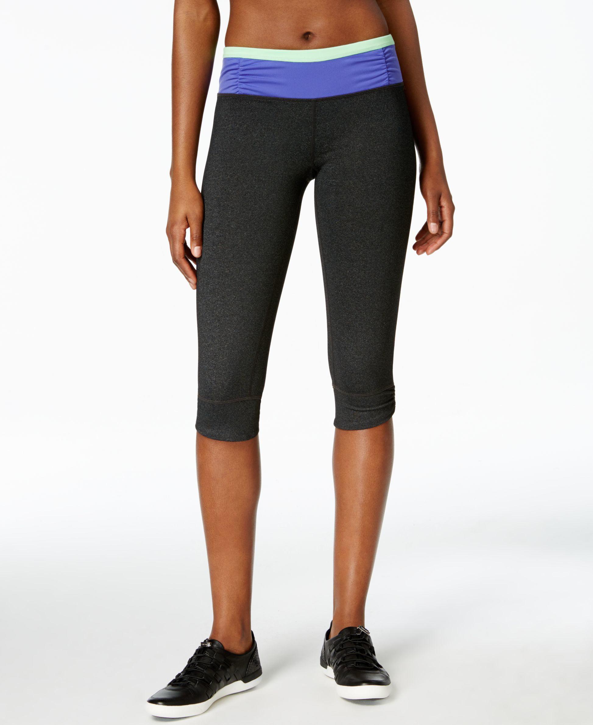 Lyst Calvin Klein Performance Capri Leggings in Gray